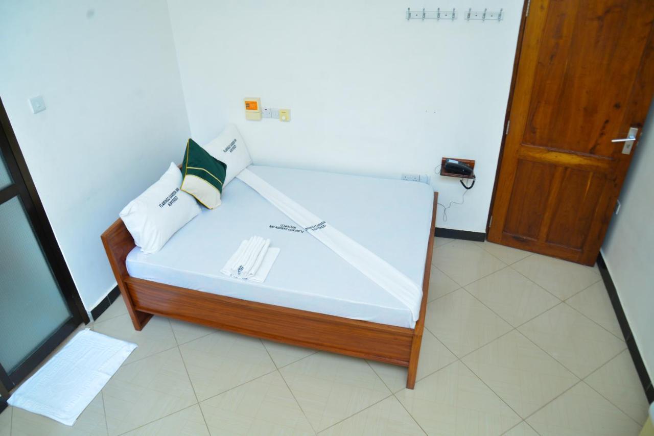 Flamingo Hotel Kinyerezi Dár Al-Szalám Kültér fotó